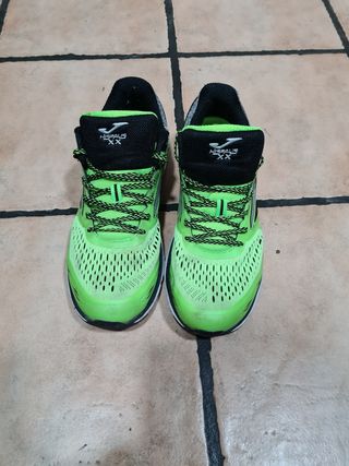 Joma Hispalis XX de segunda mano por 15 EUR en Valencia en WALLAPOP