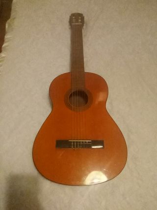 Guitarra de segunda mano por 30 EUR en Los Dolores en WALLAPOP