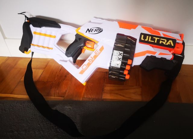 megametralleta turno Nerf, funciona a pilas