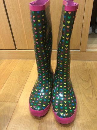 Botas de agua de Agatha Ruiz De La Prada de segunda mano por 14 EUR en  Burgos en WALLAPOP