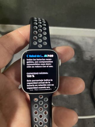 Apple Watch Series 5 44 mm de segunda mano por 250 EUR en Purullena en  WALLAPOP