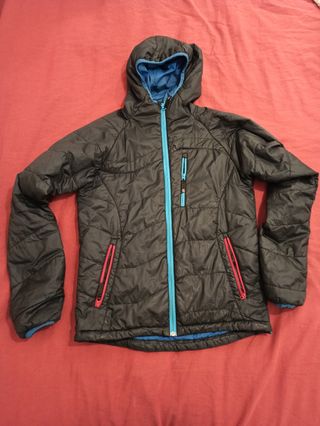 Chaqueta plumas Ternua talla S de segunda mano por 20 EUR en Bilbao en  WALLAPOP