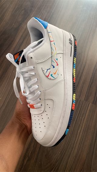 Nike AF1 suela de colores de segunda mano por 60 EUR en Azuqueca de Henares  en WALLAPOP