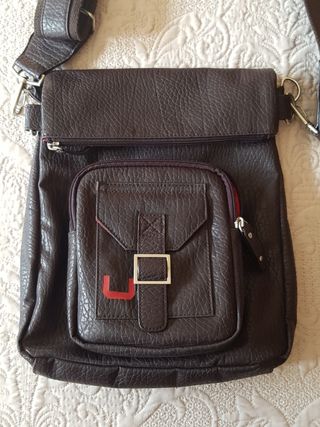 Bolso hombre Adolfo Domínguez de segunda mano por 20 EUR en Burgos en  WALLAPOP
