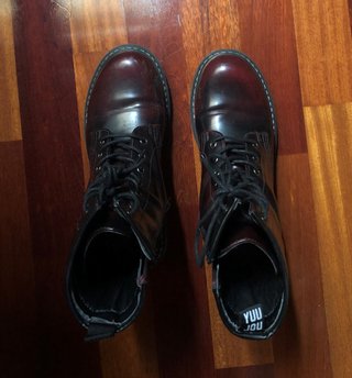 Botas estilo Martens granates de segunda mano por 29 EUR en Getxo en  WALLAPOP