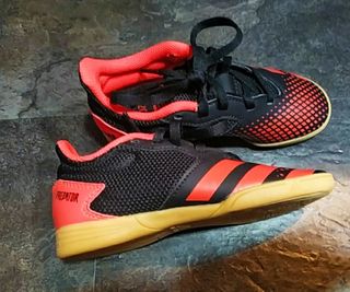 Zapatillas futbol sala t de segunda mano | CASINUEVO