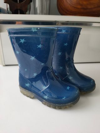 BOTAS DE AGUA(TALLA 22) de segunda mano por 3 EUR en Madrid en WALLAPOP
