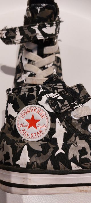 Zapatillas Converse talla 24 de segunda mano por 10 EUR en Barcelona en  WALLAPOP