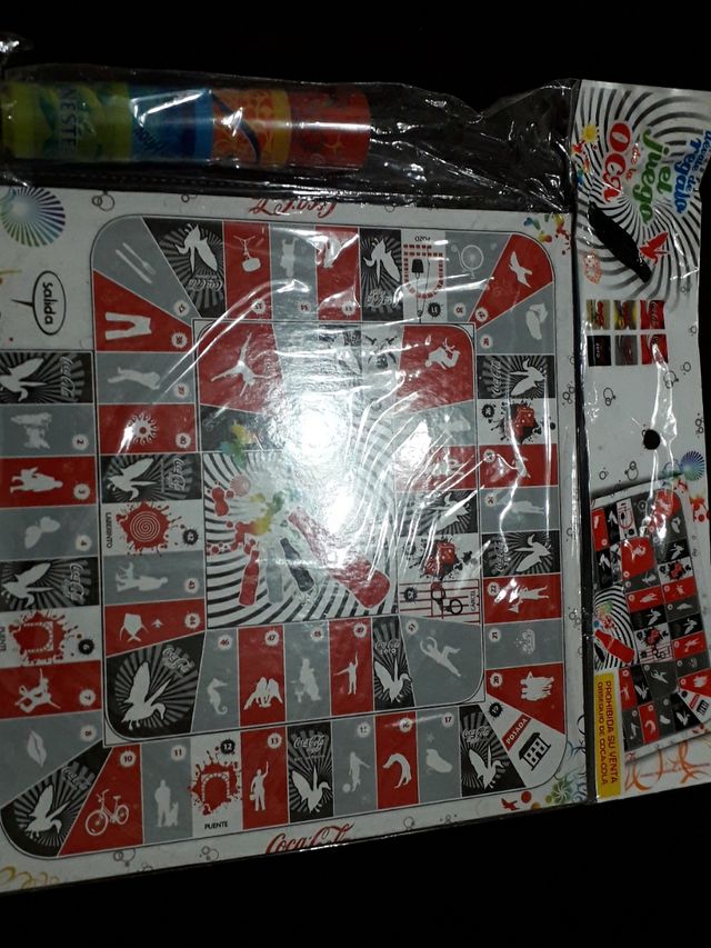 Coca cola, parchís y oca