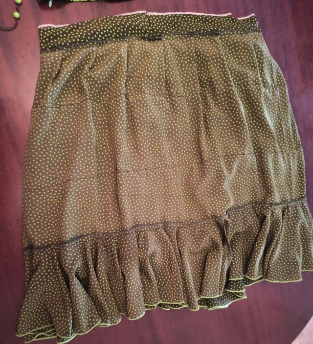 CONJUNTO DE DOS PIEZAS DE GITANA Y COMPLEMENTOS