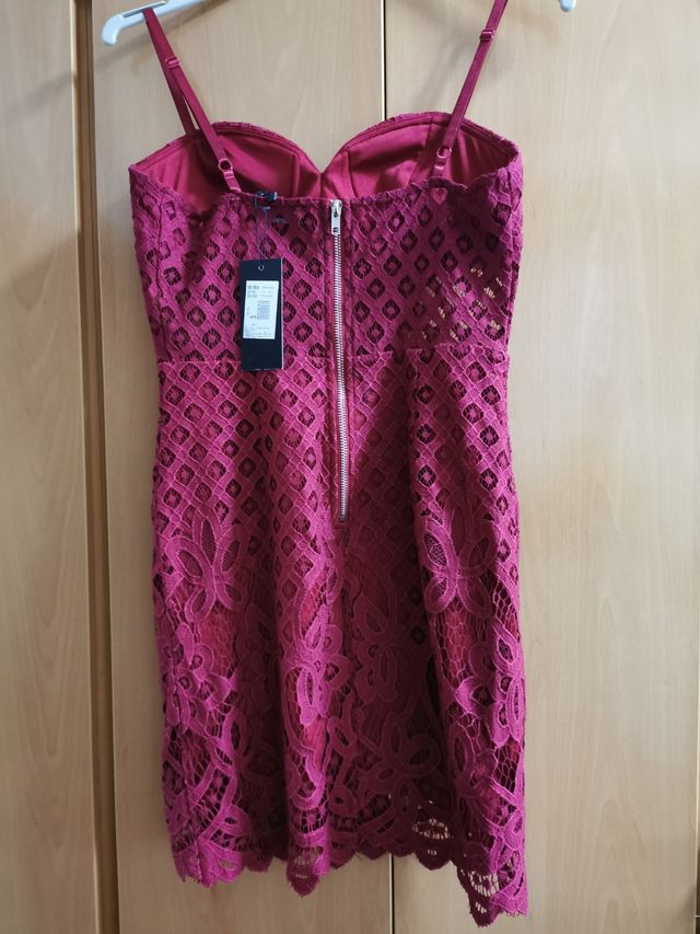 vestito corto in pizzo nuovo