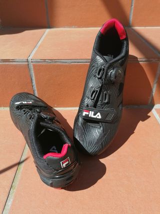 Zapatillas MTB Fila, talla 41 de segunda mano por 30 EUR en Cáceres en  WALLAPOP