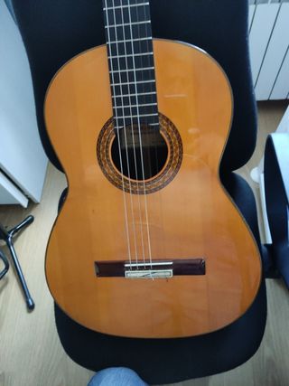 Guitarra flamenca de segunda mano por 650 EUR en Alcobendas en WALLAPOP