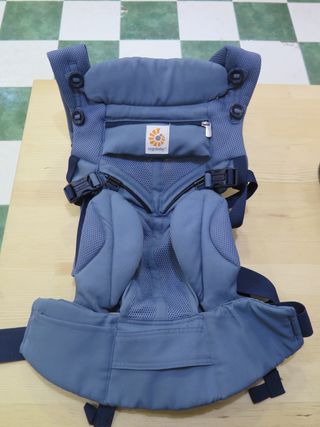 Mochila porteo ERGOBABY 360 Omni cool air de segunda mano por 70 EUR en  Fuenlabrada en WALLAPOP
