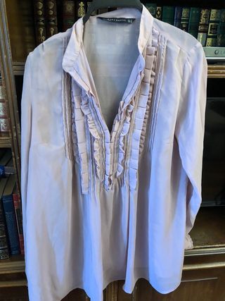 Blusa. Color rosa palo de segunda mano por 2 EUR en Ourense en WALLAPOP