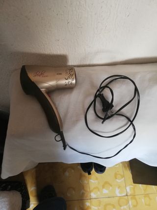 Secador de pelo solac slender 2200 de segunda mano por 20 EUR en Sant Cugat  del Vallès en WALLAPOP