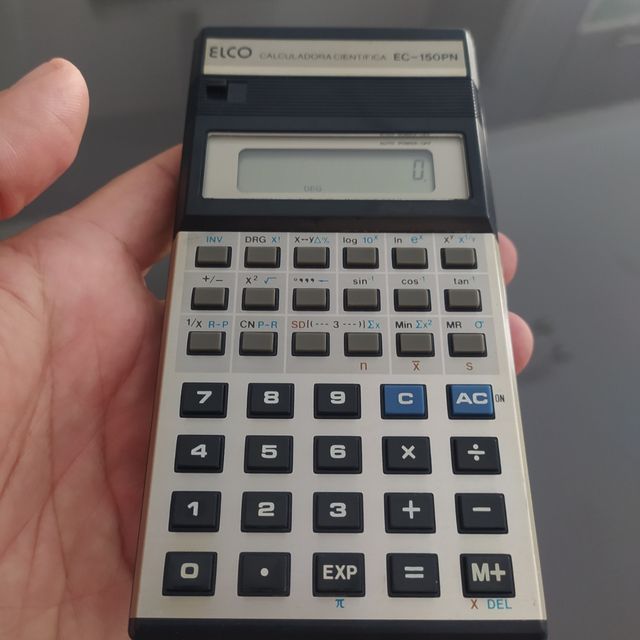 antigua calculadora elco