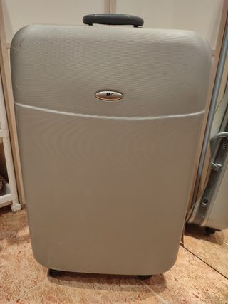 Venta set dos maletas de segunda mano por 55 EUR en Alcázar de San Juan en  WALLAPOP