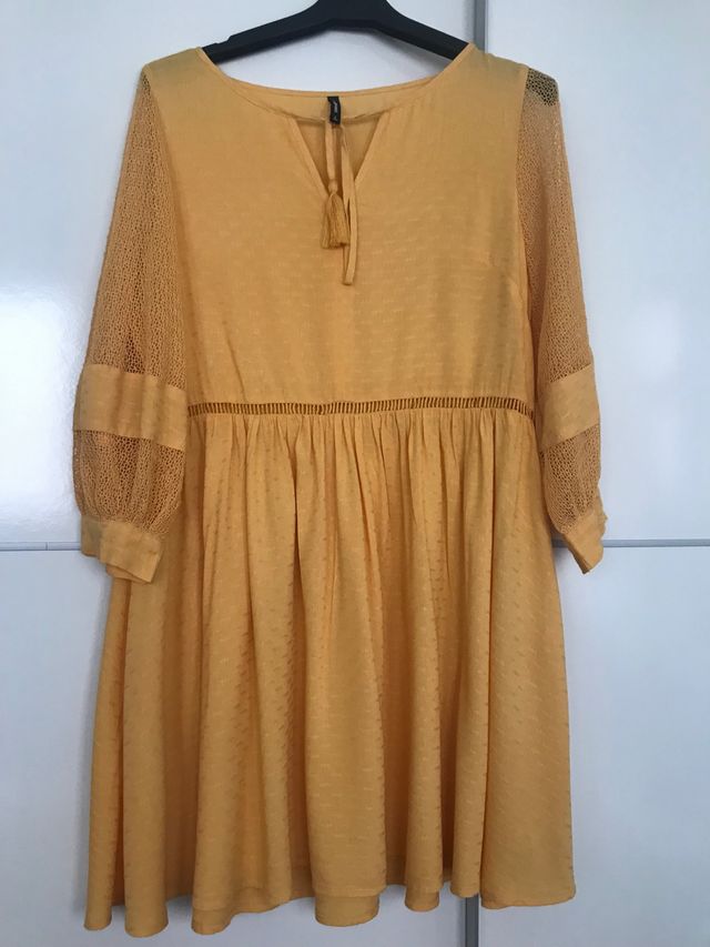 Vestido de hombros 40. 45 cintura 50 pecho