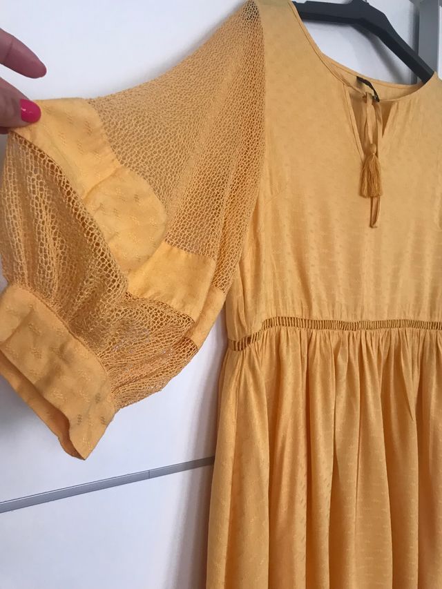 Vestido de hombros 40. 45 cintura 50 pecho