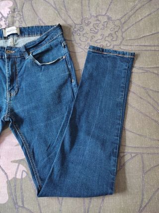 Tejanos hombre Springfield de segunda mano por 8 EUR en Mataró en WALLAPOP