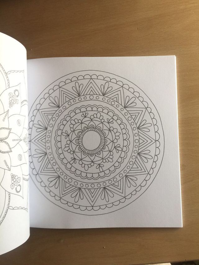 Cuaderno Mandala para colorear