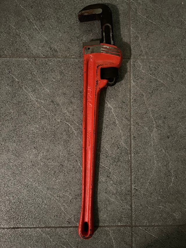 Llave grifa 600