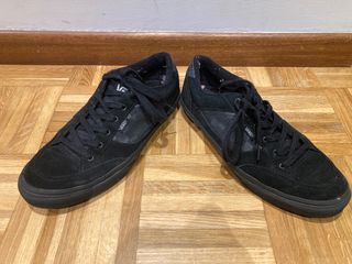 Vans Old Skool Negras y Azules - Talla 43 de segunda mano por 30 EUR en  Gijón en WALLAPOP