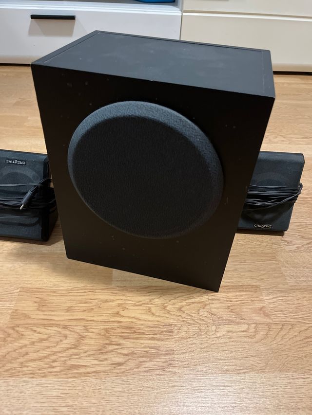 Altavoz marca CREDTIVE