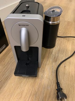 Cafetera Nespresso Prodigio de segunda mano en WALLAPOP