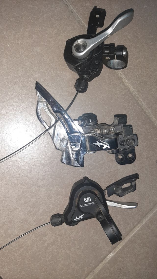Mandos y desviador Shimano XT