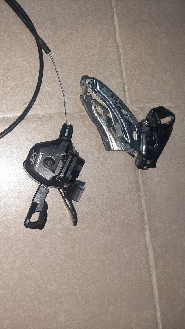 Mando y desviador delantero Shimano XT