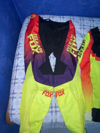 Equipación Motocross Fox de segunda mano por 70 EUR en Huelva en WALLAPOP