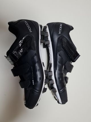 Botas zapatillas ciclismo Spiuk talla 45 de segunda mano por 30 EUR en  Burlada en WALLAPOP