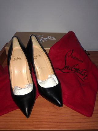 Zapatos Louboutin de segunda mano en WALLAPOP