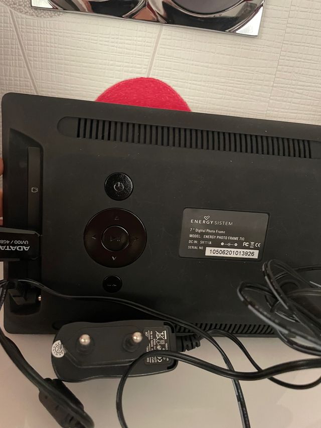 Pantalla con usb Energy system