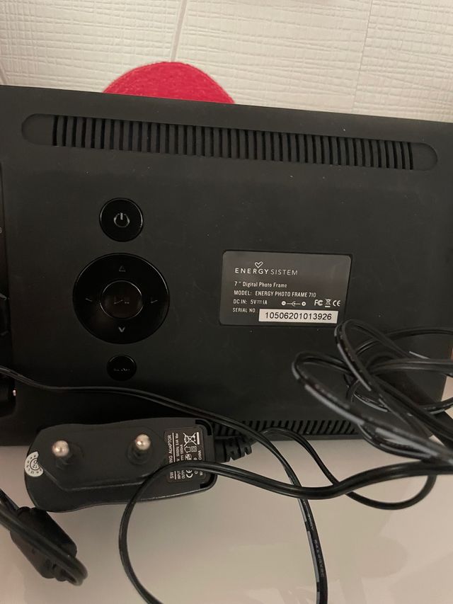 Pantalla con usb Energy system