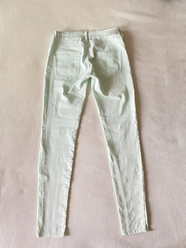 Pantalones azul turquesa claro