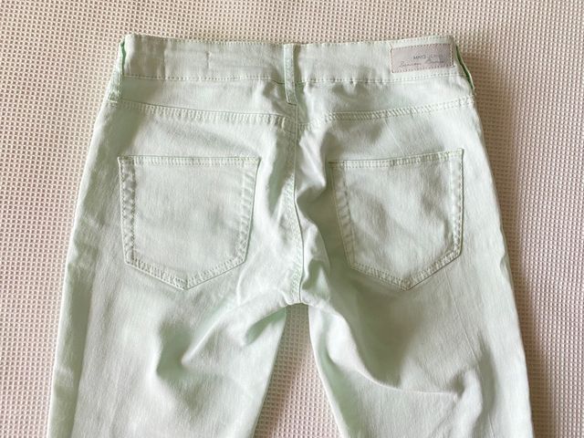 Pantalones azul turquesa claro