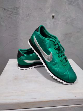 Nike Cortez Edición Limitada Talla 40 de segunda mano por 35 EUR en Arroyo  de La Miel en WALLAPOP