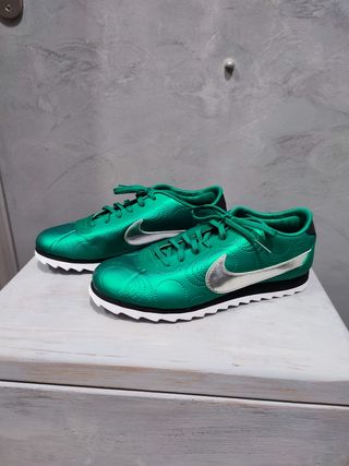 Nike Cortez Edición Limitada Talla 40 de segunda mano por 35 EUR en Arroyo  de La Miel en WALLAPOP