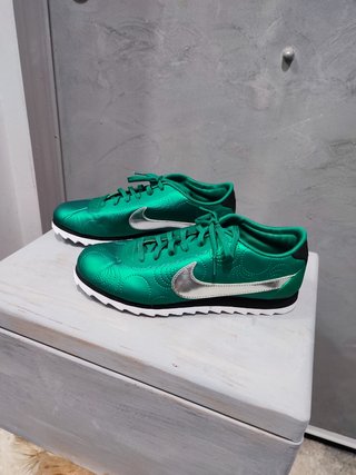 Nike Cortez Edición Limitada Talla 40 de segunda mano por 35 EUR en Arroyo  de La Miel en WALLAPOP