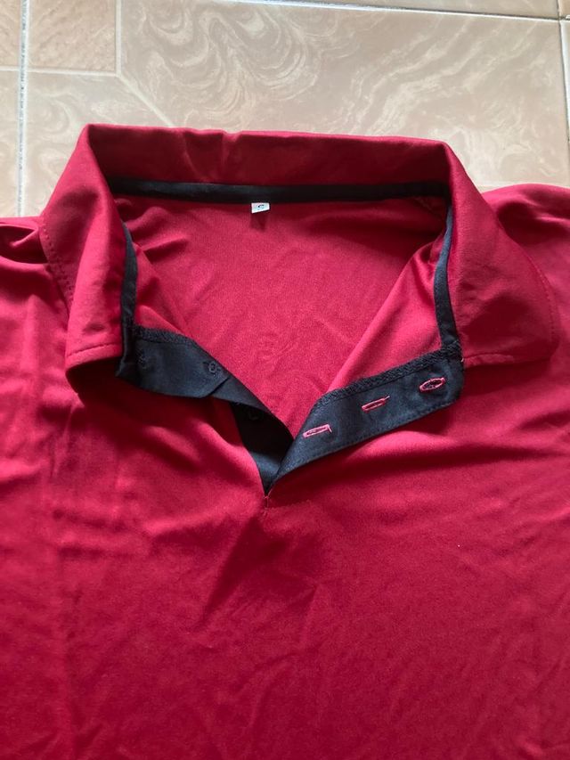 Polo hombre rojo