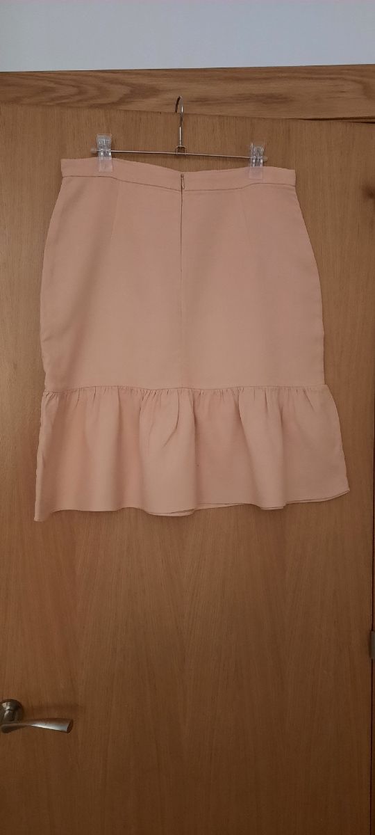 Falda rosa. Dolores Promesas. Talla 42