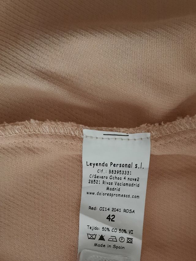 Falda rosa. Dolores Promesas. Talla 42