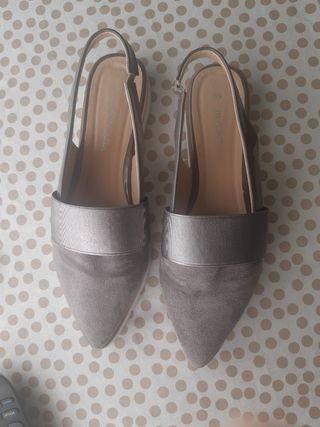 Zapatos abiertos atrás de segunda mano por 14 EUR en Segovia en WALLAPOP
