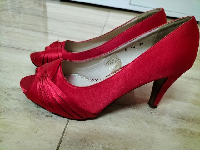 Zapatos de fiesta, como nuevos.