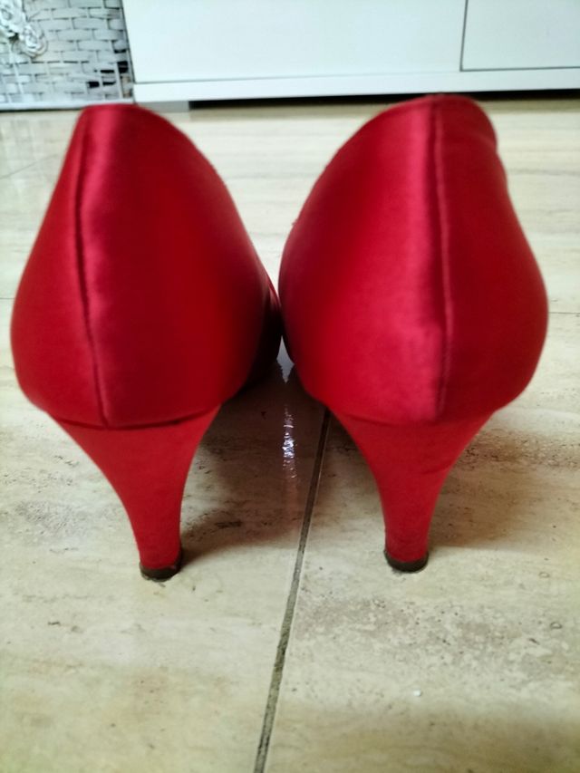 Zapatos de fiesta, como nuevos.