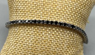 Pulsera de oro de 18 kt con diamantes de 4.50 ct