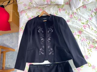 Traje negro El Corte Inglés de segunda mano por 40 EUR en Sant Feliu de  Llobregat en WALLAPOP